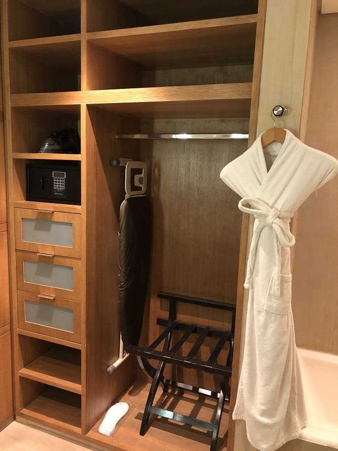 Hyatt Regency Chennai Wardrobe