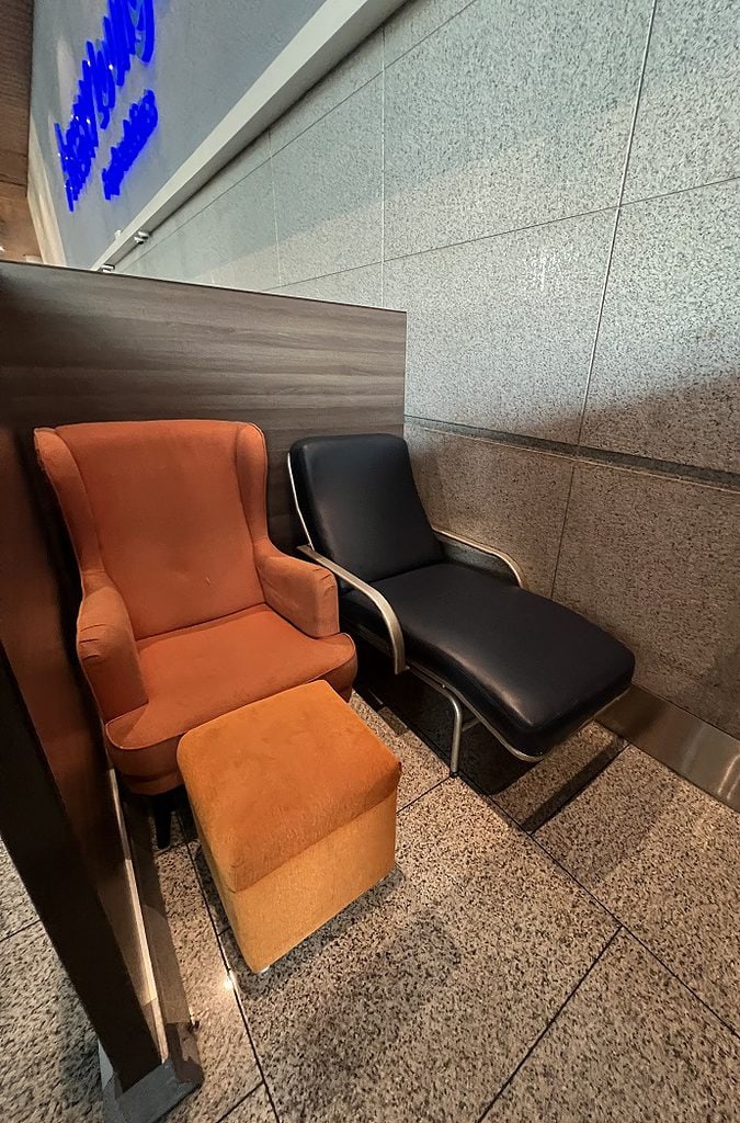 Aviserv Arrival Lounge Mumbai - Semi Private Seating 2